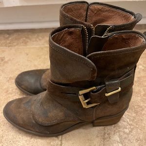 Donald J. Pliner Wade brown leather booties
